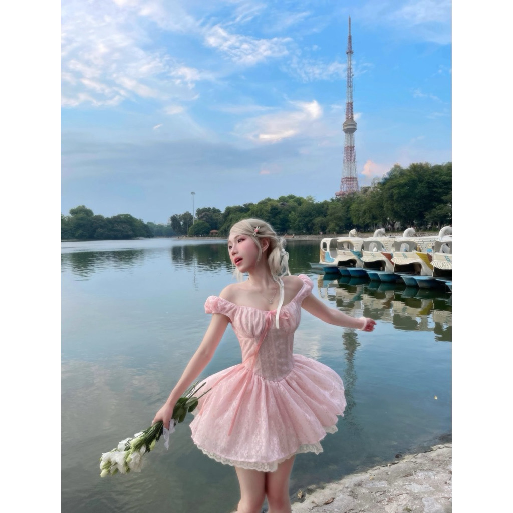[LILY DRESS] 🍡𓍲 💭🕯Váy Công Chúa Màu Hồng Trễ Vai brand FLEURIE Dáng Xoè 3 lớp chất vải mịn có kè