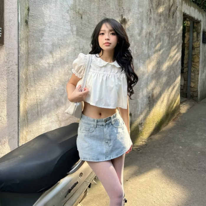 AREUM Áo Croptop